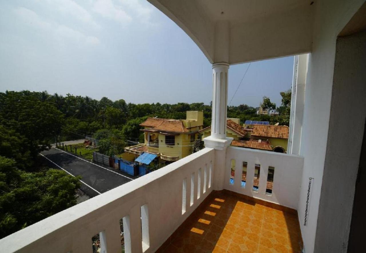 Hotel Castle Manor - Auroville Beach ปอนดิเชอรี ภายนอก รูปภาพ